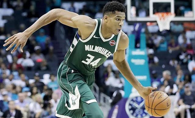 观众激动地 观众激动地